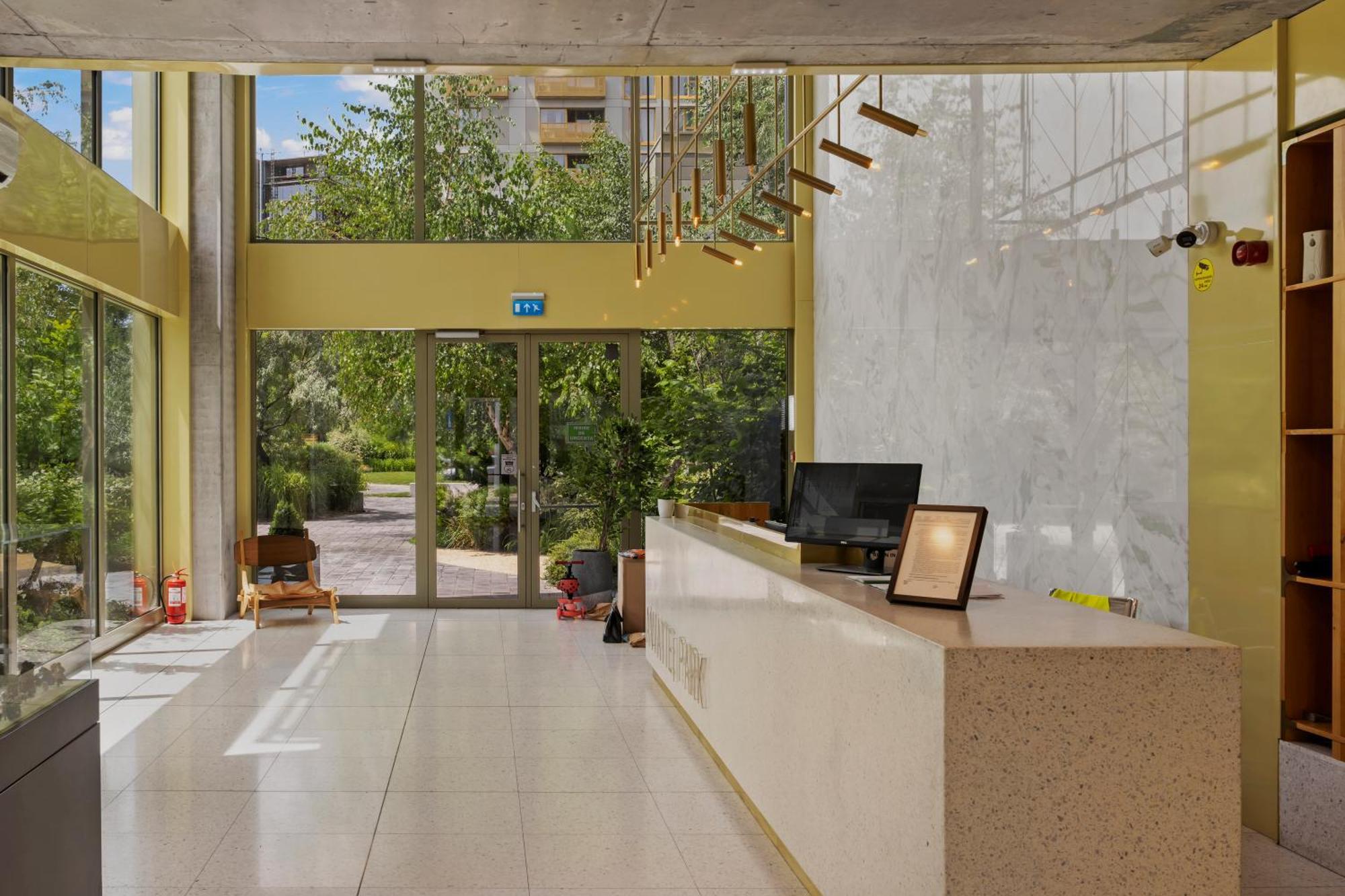 Mido Aviatie Park Apartments With Private Parking & Self Check-In Bukarest Eksteriør billede
