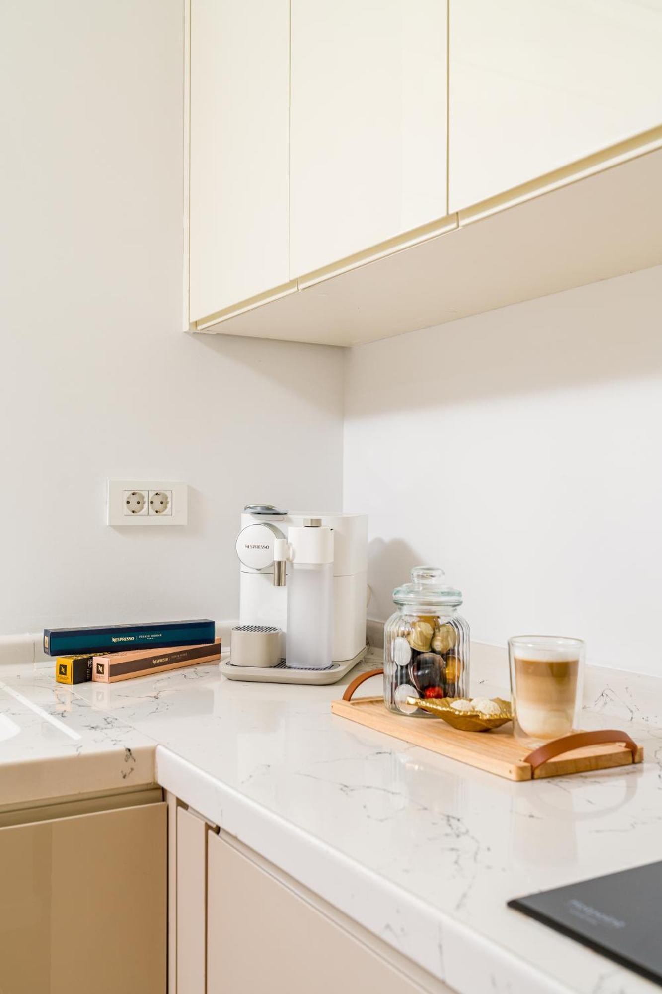Mido Aviatie Park Apartments With Private Parking & Self Check-In Bukarest Eksteriør billede
